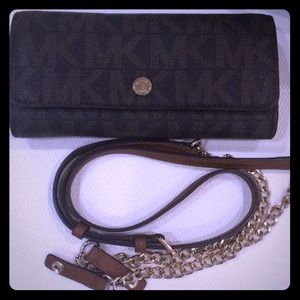 Michael Kors Wallet bag crossbody
